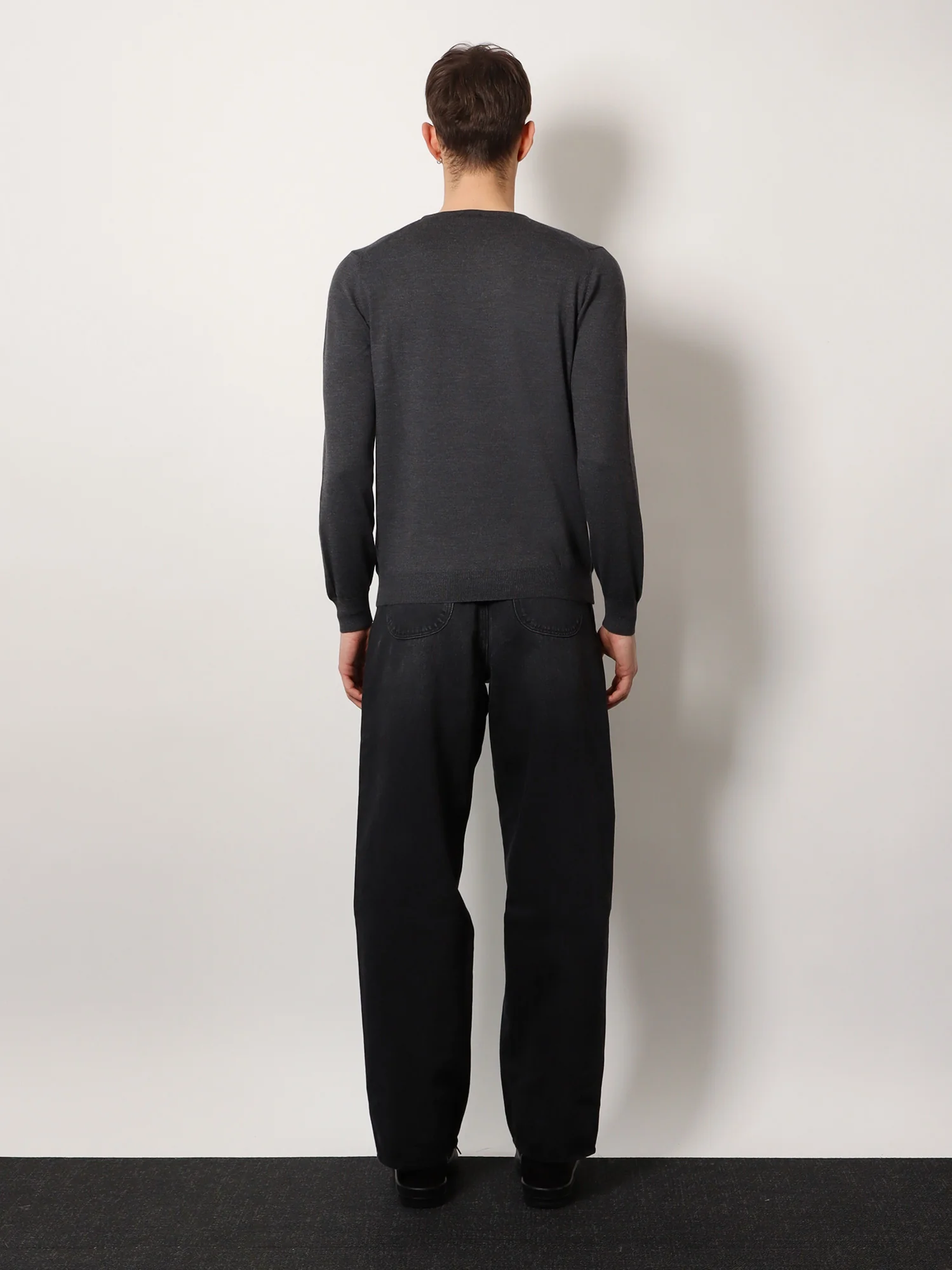 Virgin wool basic sweater - Image 3