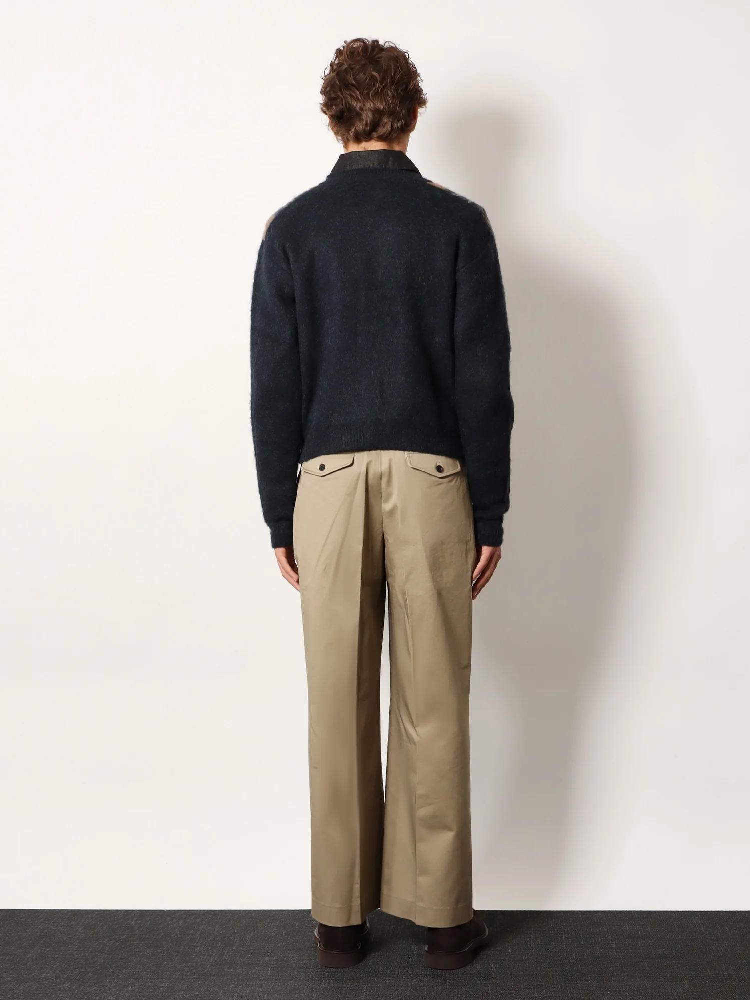 Unisex diamond pattern alpaca blend cardigan - Image 3